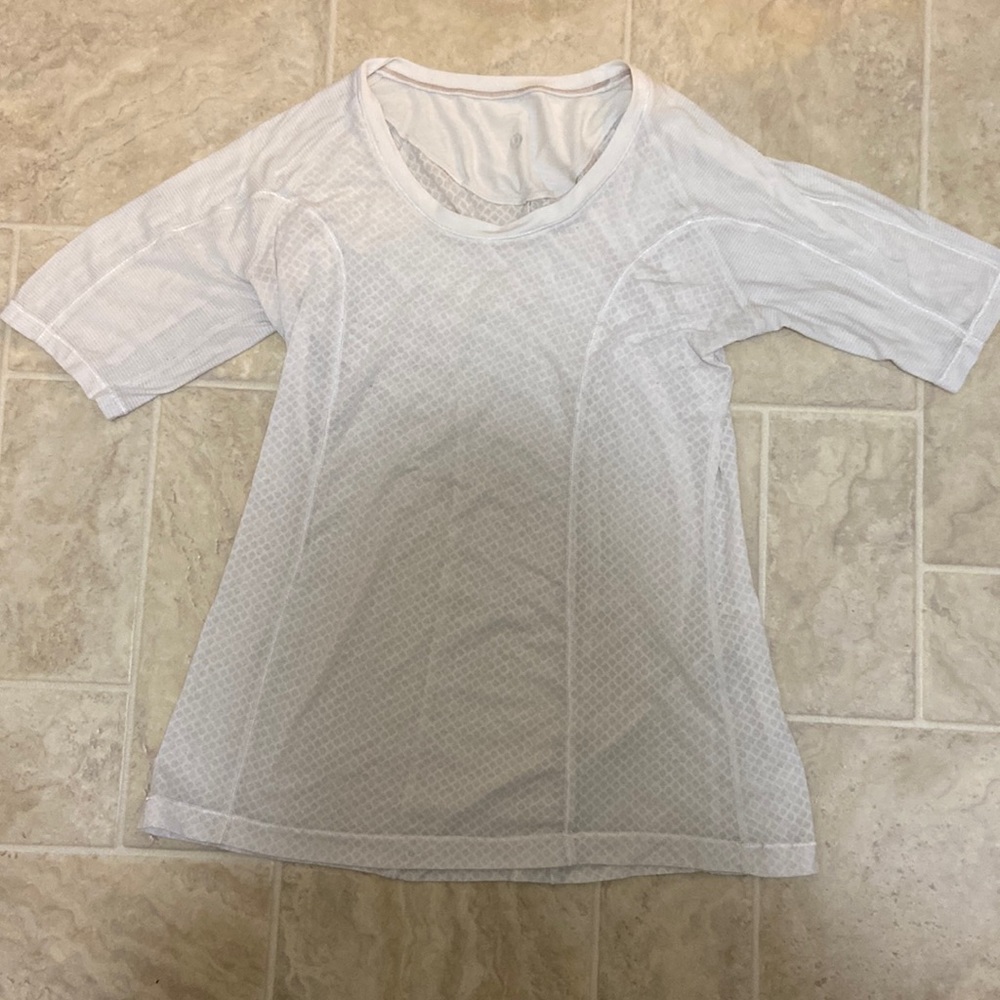 Lululemon white top